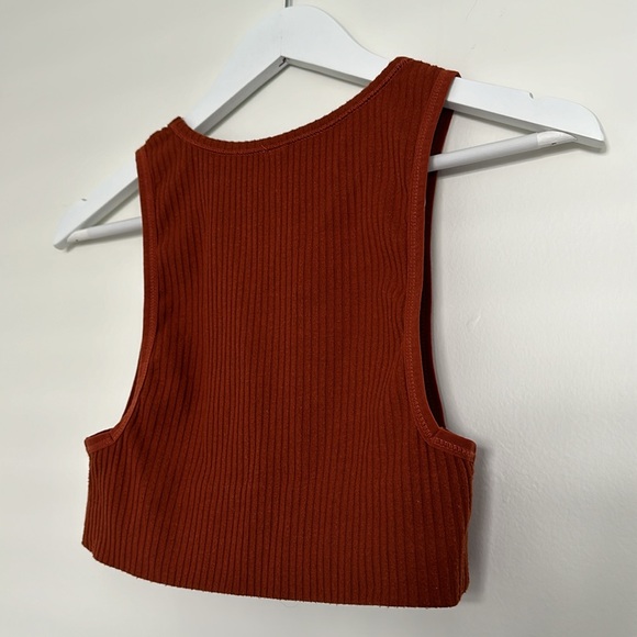 Crop top - Picture 4 of 4